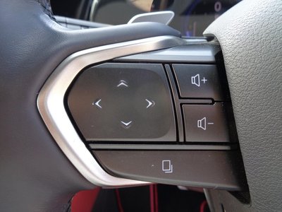 صورة 38 لـ 2025 Lexus NX