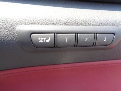 صورة 37 لـ 2025 Lexus NX