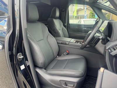 2025 Toyota ALPHARD photo 16
