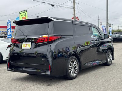 2025 Toyota ALPHARD photo 10