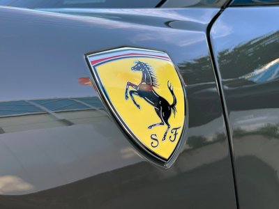 2025 Ferrari 296 GTS 照片 7