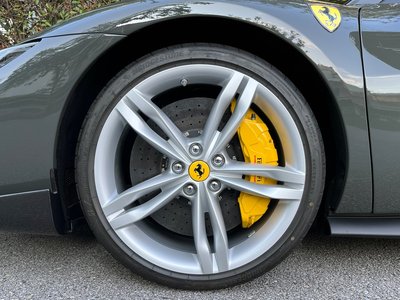 2025 Ferrari 296 GTS 照片 6