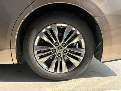 صورة 71 لـ 2023 Toyota ALPHARD