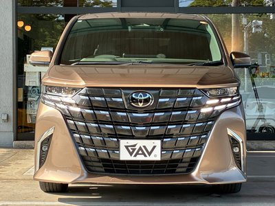 صورة 10 لـ 2023 Toyota ALPHARD