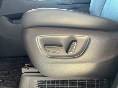 صورة 36 لـ 2023 Toyota ALPHARD