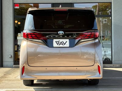 صورة 77 لـ 2023 Toyota ALPHARD