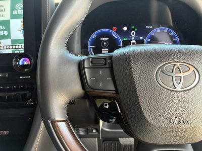 صورة 14 لـ 2023 Toyota ALPHARD