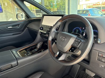 صورة 26 لـ 2023 Toyota ALPHARD