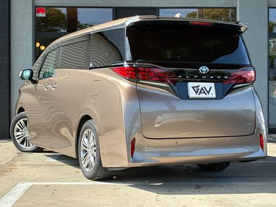 صورة 76 لـ 2023 Toyota ALPHARD