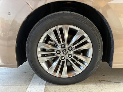 صورة 72 لـ 2023 Toyota ALPHARD