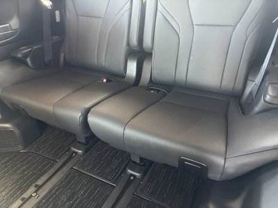 صورة 48 لـ 2023 Toyota ALPHARD