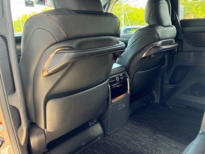 صورة 44 لـ 2023 Toyota ALPHARD