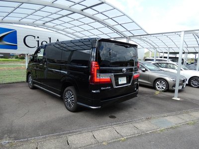 صورة 9 لـ 2023 Toyota GRAND ACE