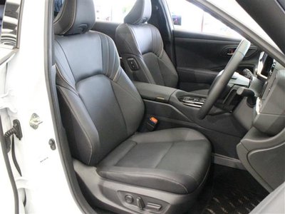 صورة 36 لـ 2025 Toyota CROWN ESTATE
