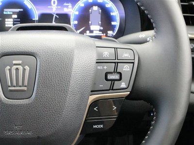 صورة 26 لـ 2025 Toyota CROWN ESTATE