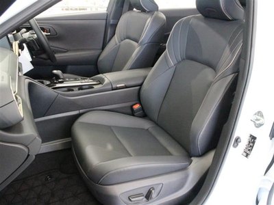 صورة 38 لـ 2025 Toyota CROWN ESTATE