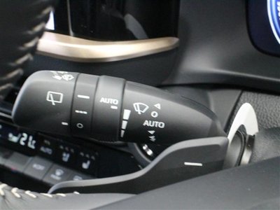 صورة 28 لـ 2025 Toyota CROWN ESTATE