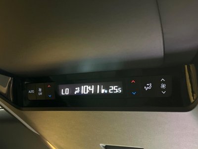 صورة 49 لـ 2025 Toyota ALPHARD