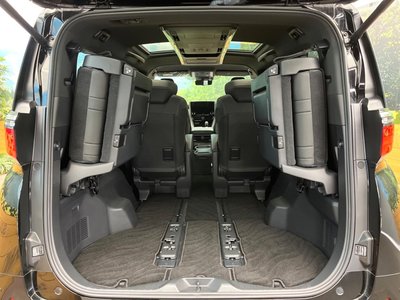 صورة 11 لـ 2025 Toyota ALPHARD