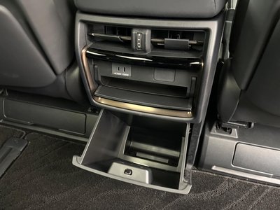 صورة 47 لـ 2025 Toyota ALPHARD