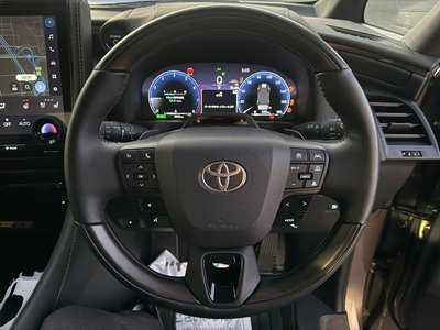 2025 Toyota ALPHARD — фото 30