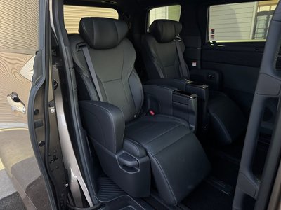 2025 Toyota ALPHARD — фото 15