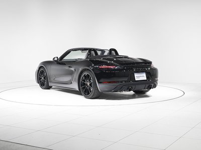 2023 Porsche 718 photo 8