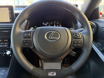 صورة مصغرة 32 لـ 2024 Lexus IS