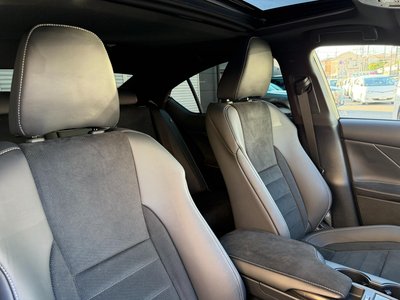 صورة مصغرة 50 لـ 2024 Lexus IS