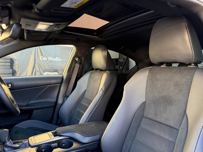 صورة مصغرة 63 لـ 2024 Lexus IS
