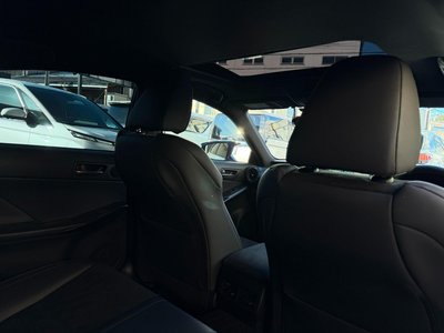 صورة مصغرة 52 لـ 2024 Lexus IS