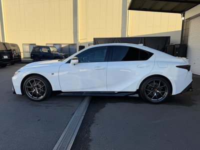 صورة مصغرة 12 لـ 2024 Lexus IS