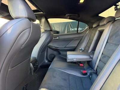 صورة مصغرة 57 لـ 2024 Lexus IS