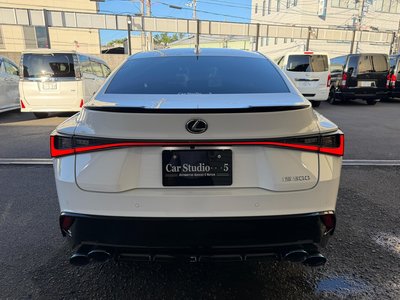 صورة مصغرة 10 لـ 2024 Lexus IS