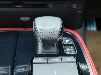2021 Lexus LS photo 12