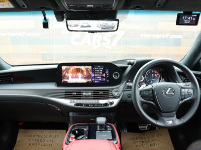 2021 Lexus LS photo 8