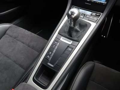 2016 Porsche CAYMAN photo 4