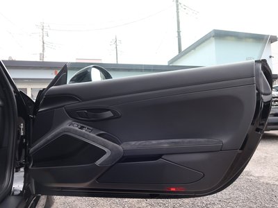 2016 Porsche CAYMAN thumbnail 33
