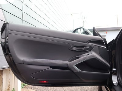 2016 Porsche CAYMAN thumbnail 32