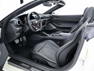 صورة 3 لـ 2020 Ferrari PORTOFINO