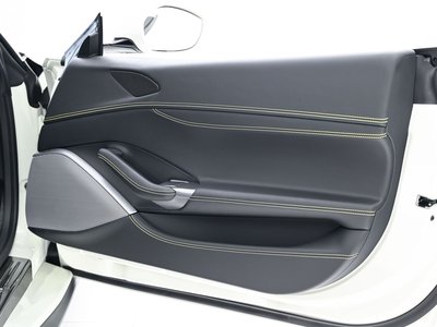 صورة 16 لـ 2020 Ferrari PORTOFINO