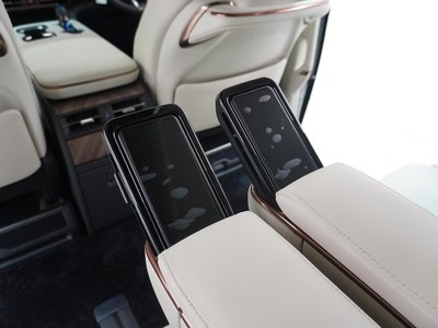 2026 Lexus LM thumbnail 41