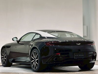 صورة مصغرة 7 لـ 2018 Aston Martin DB11