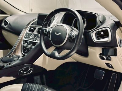 صورة مصغرة 20 لـ 2018 Aston Martin DB11