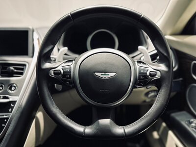 صورة مصغرة 22 لـ 2018 Aston Martin DB11