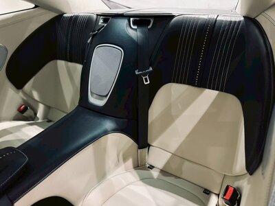 صورة مصغرة 44 لـ 2018 Aston Martin DB11