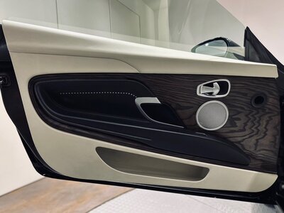 صورة مصغرة 50 لـ 2018 Aston Martin DB11