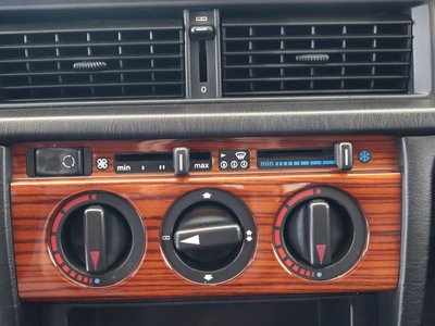 صورة 45 لـ 1992 Mercedes-BENZ 190