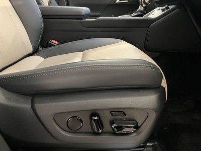 صورة مصغرة 16 لـ 2025 Lexus GX
