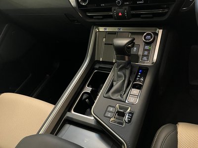 صورة مصغرة 29 لـ 2025 Lexus GX